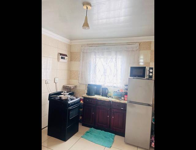 3 BEDROOM HOUSE FOR SALE IN VILLA LIZA